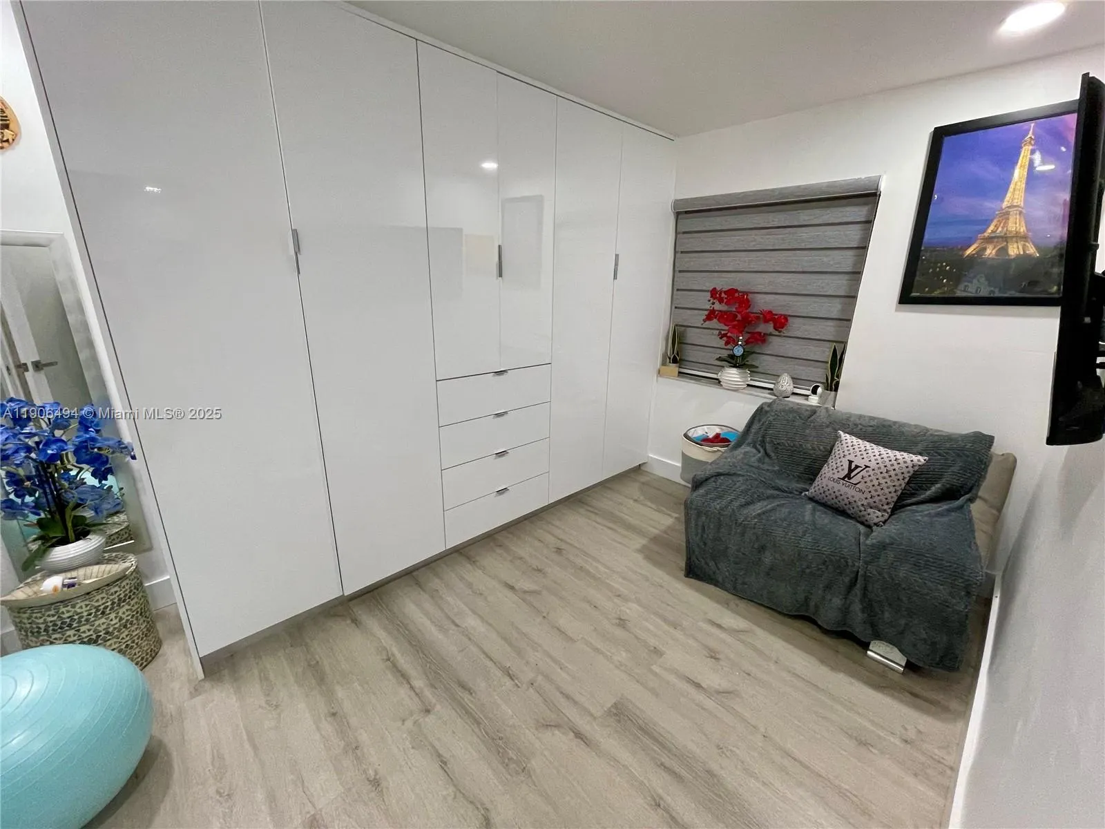 8635 NW 8th St, #311