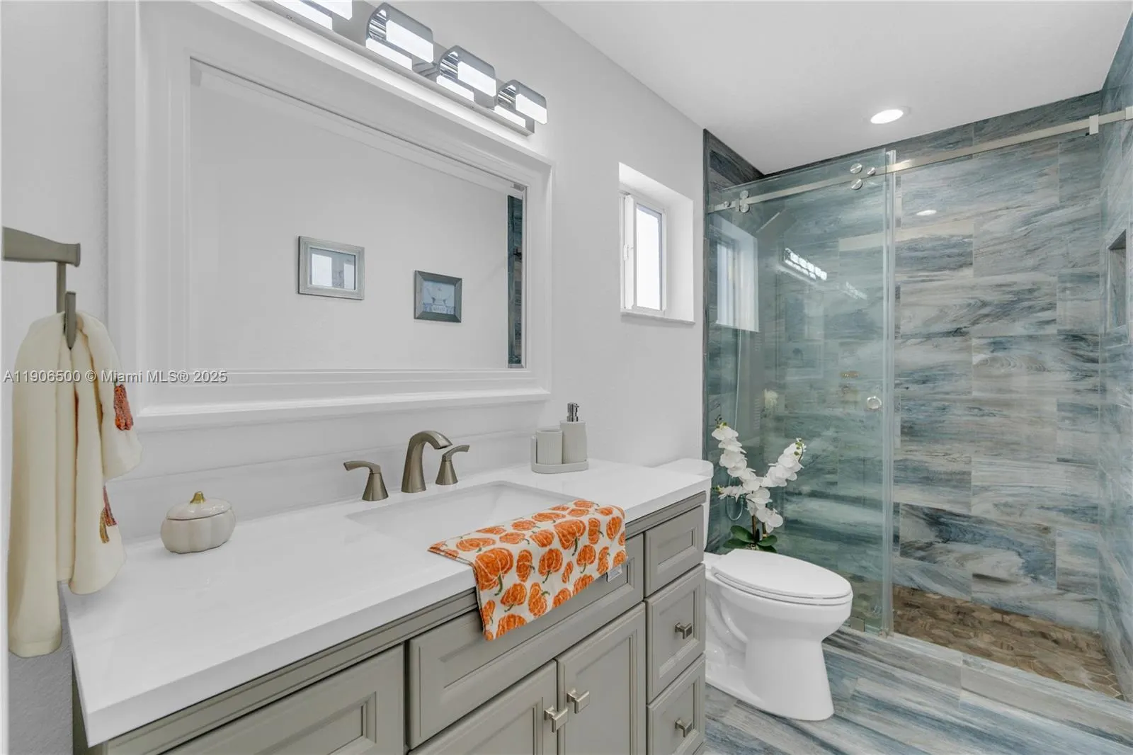 3145 W 71st Pl, #3145