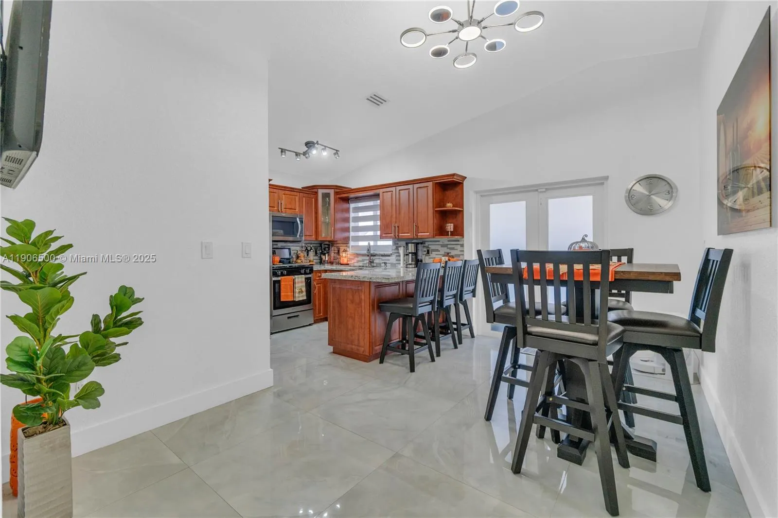 3145 W 71st Pl, #3145