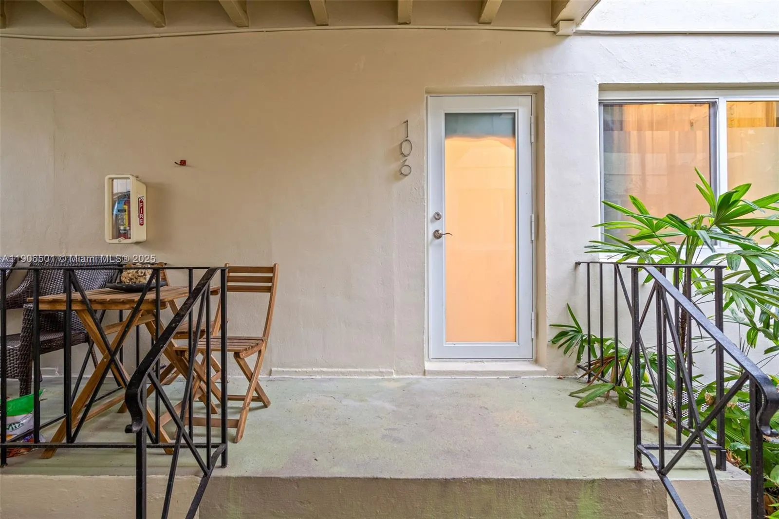 900 Meridian Ave, #106