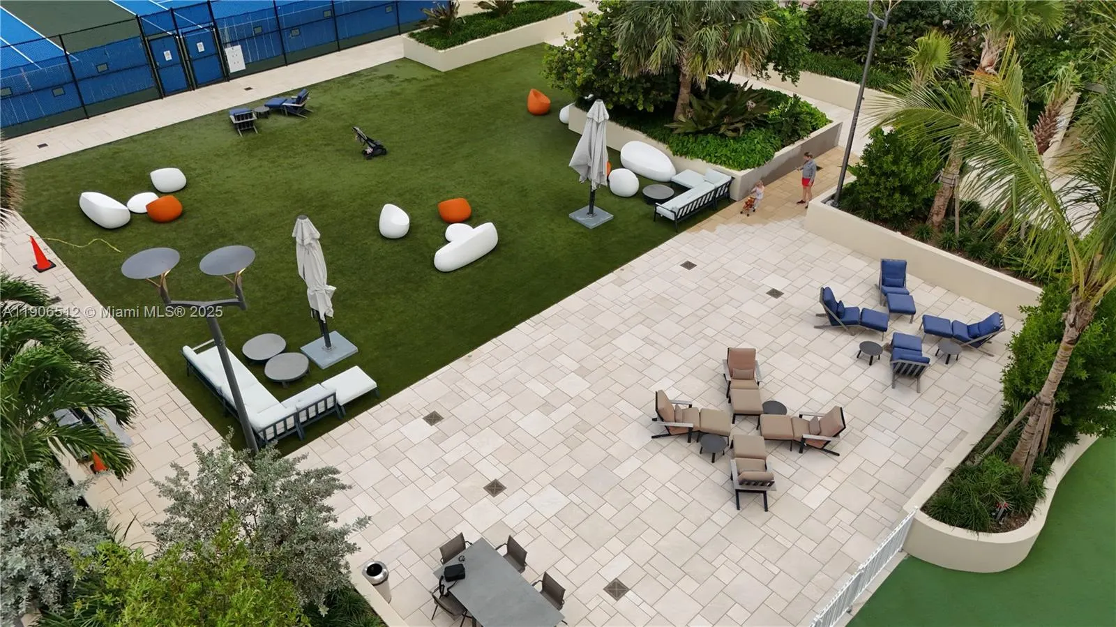 400 S Pointe Dr, #2106