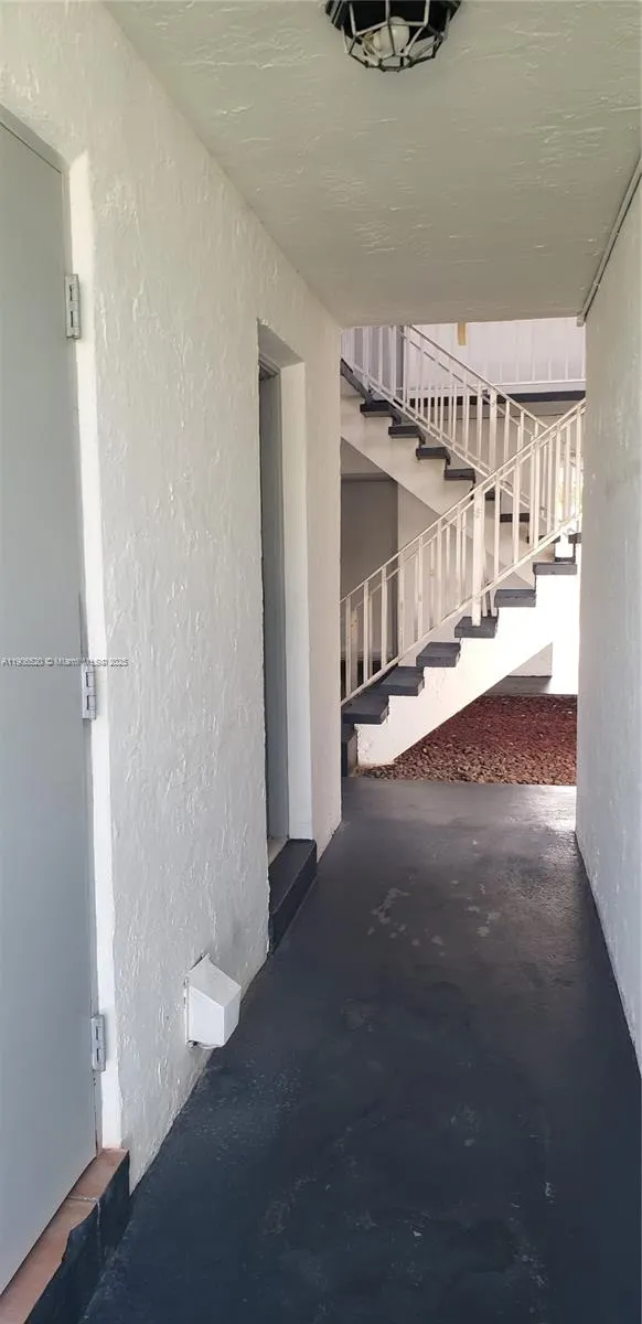 7250 SW 94th Pl, #B6