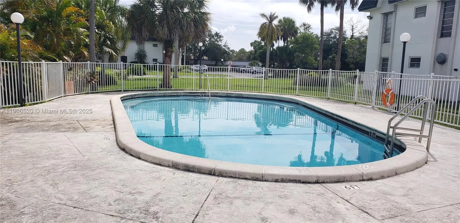 7250 SW 94th Pl, #B6