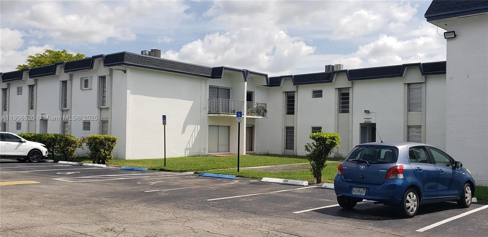 7250 SW 94th Pl, #B6