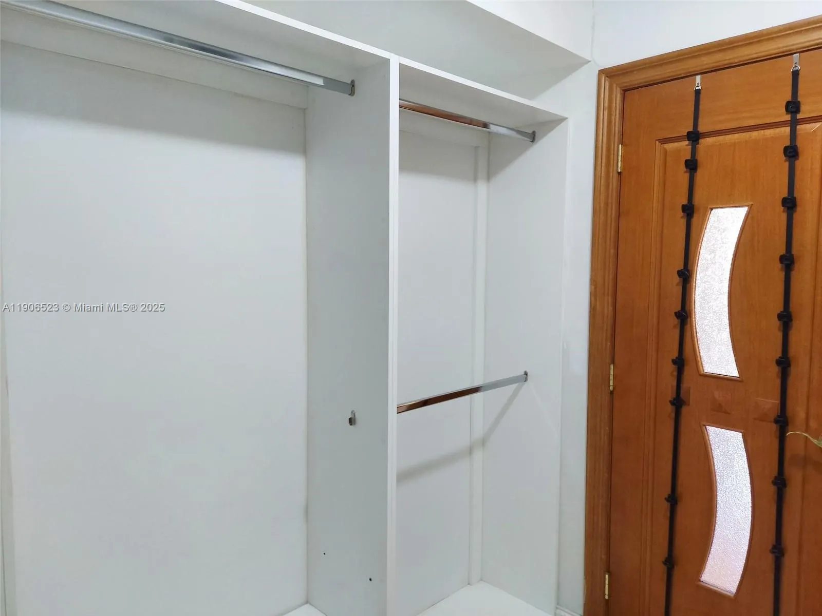 3375 N Country Club Dr, #1603