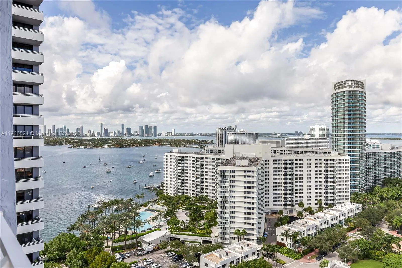 1330 West Ave, #2513