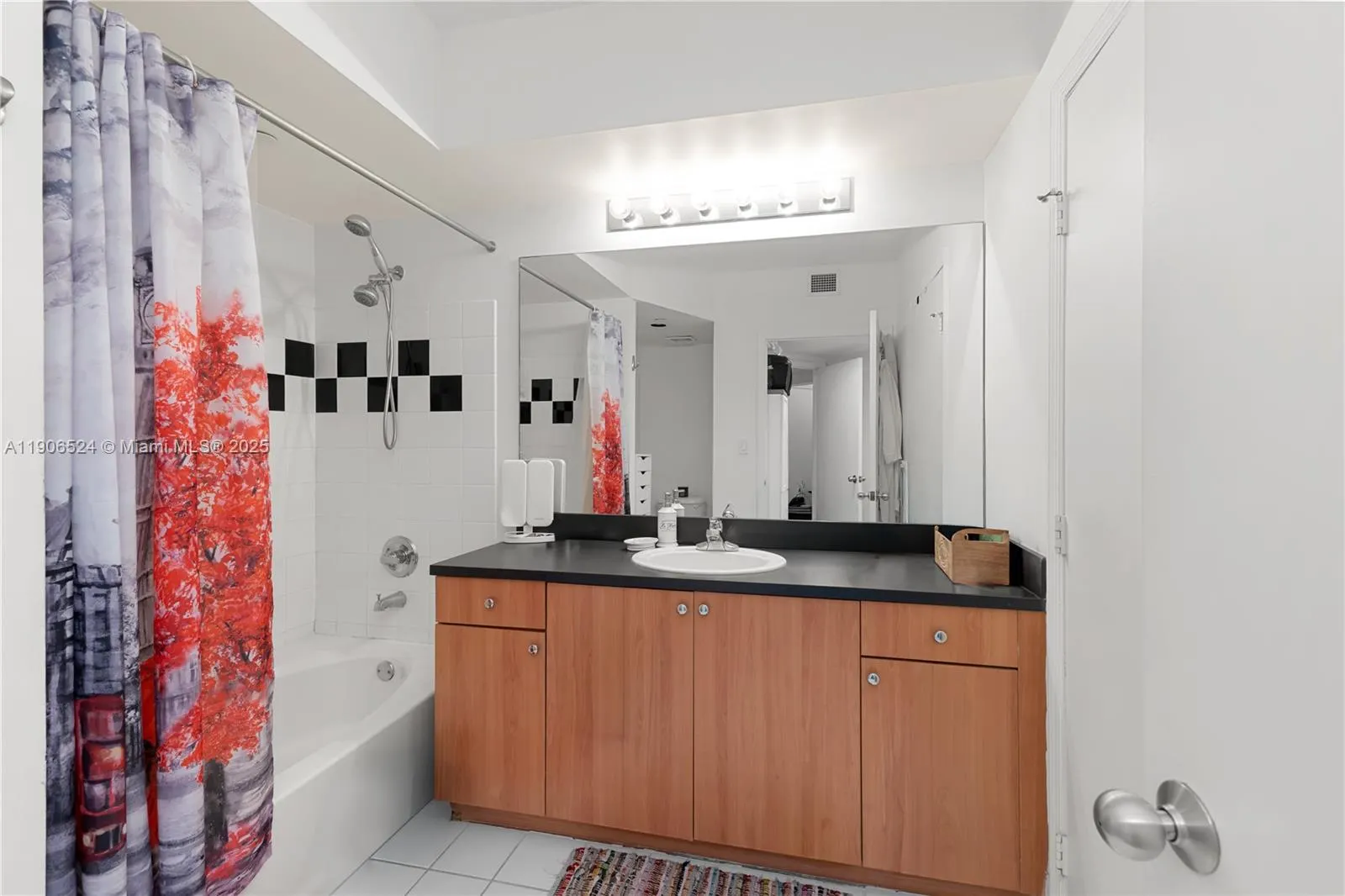 1330 West Ave, #2513