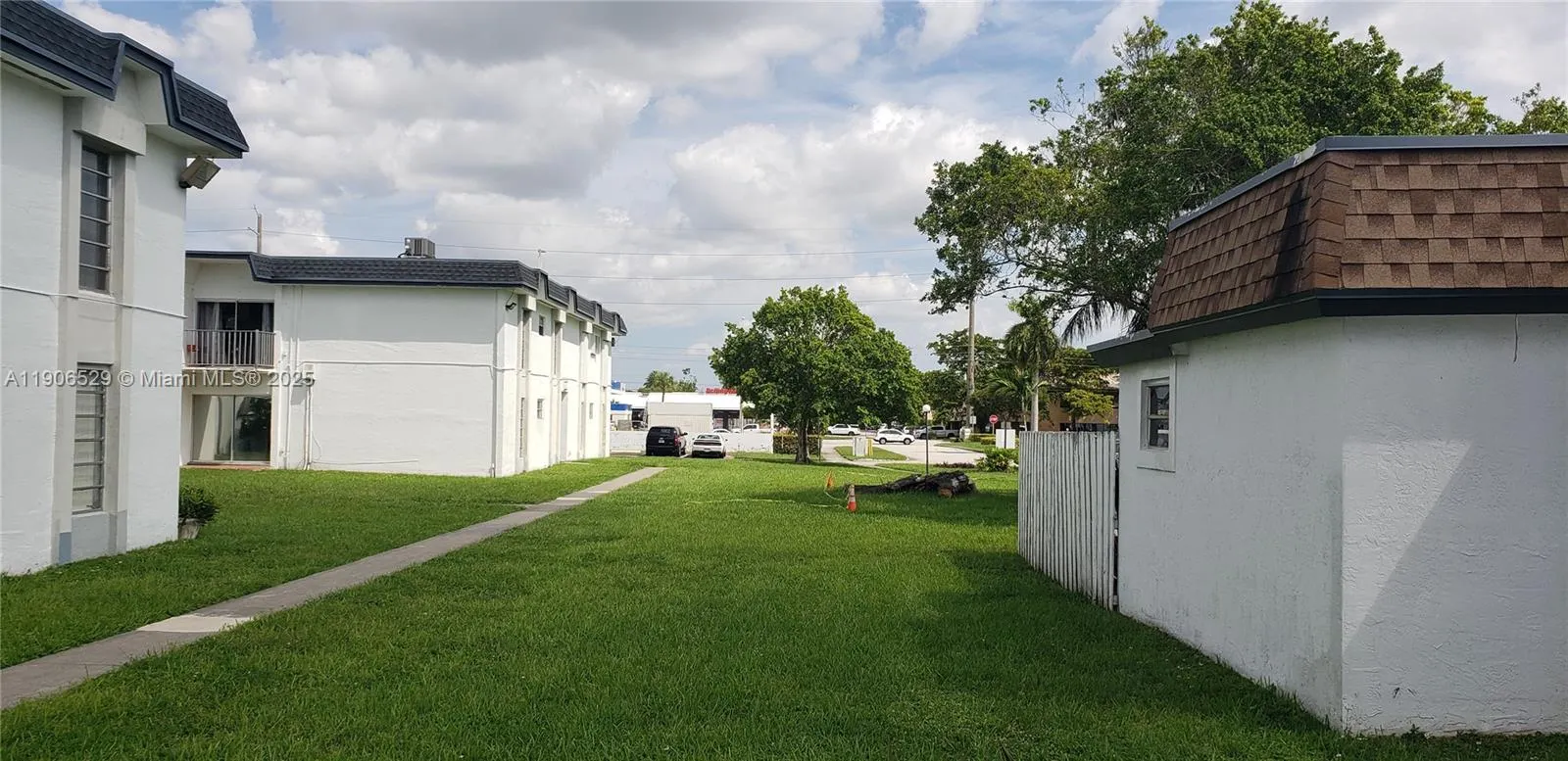 7220 SW 94th Pl, #G4