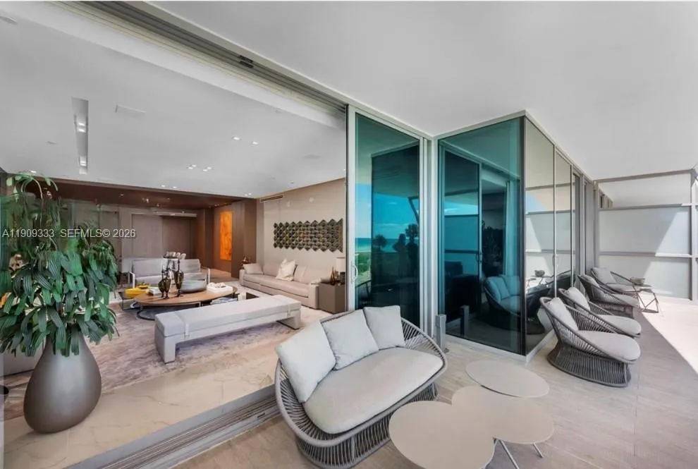 9349 Collins Ave #304