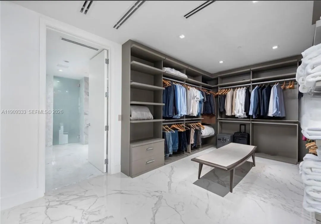 9349 Collins Ave #304