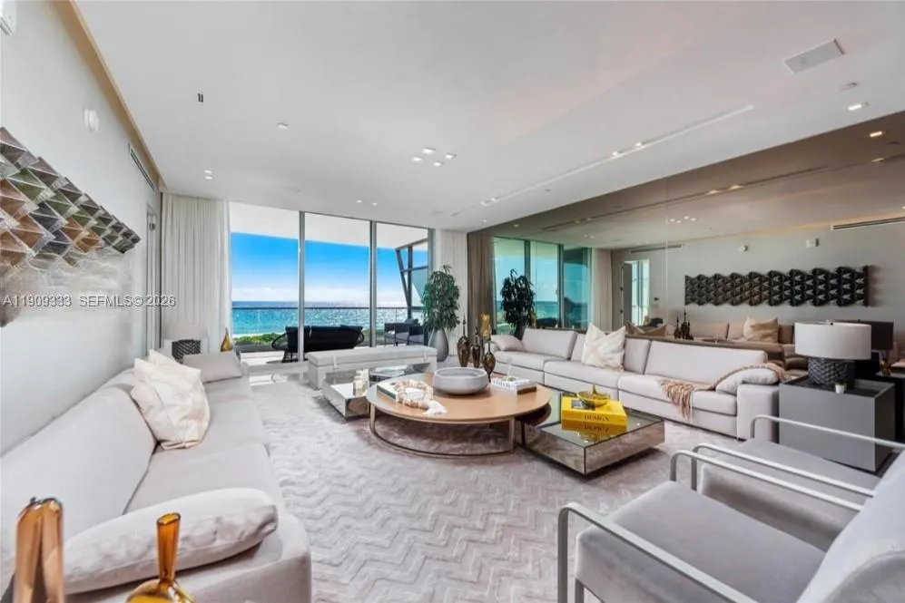 9349 Collins Ave #304