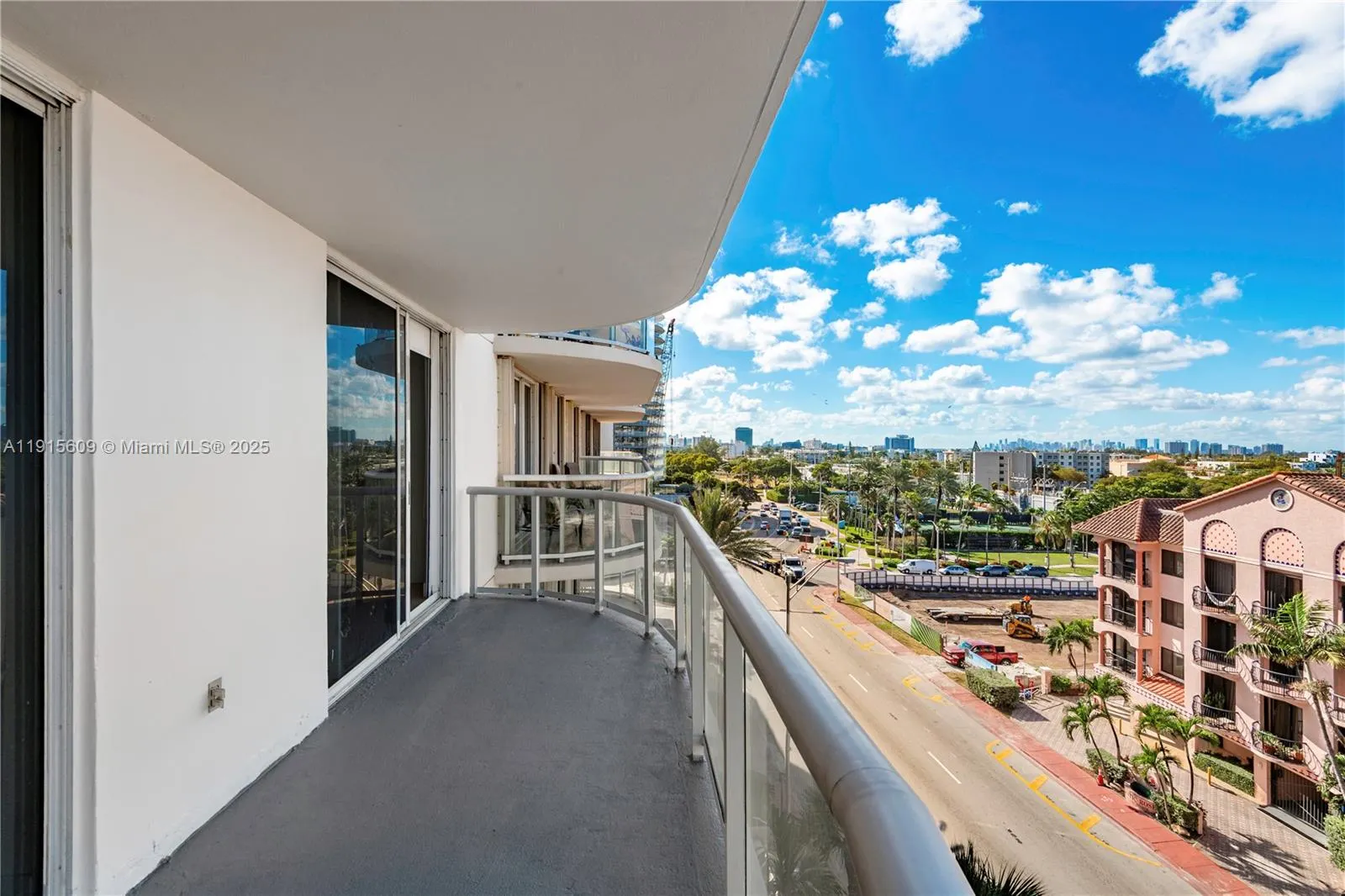8855 Collins Ave #6E