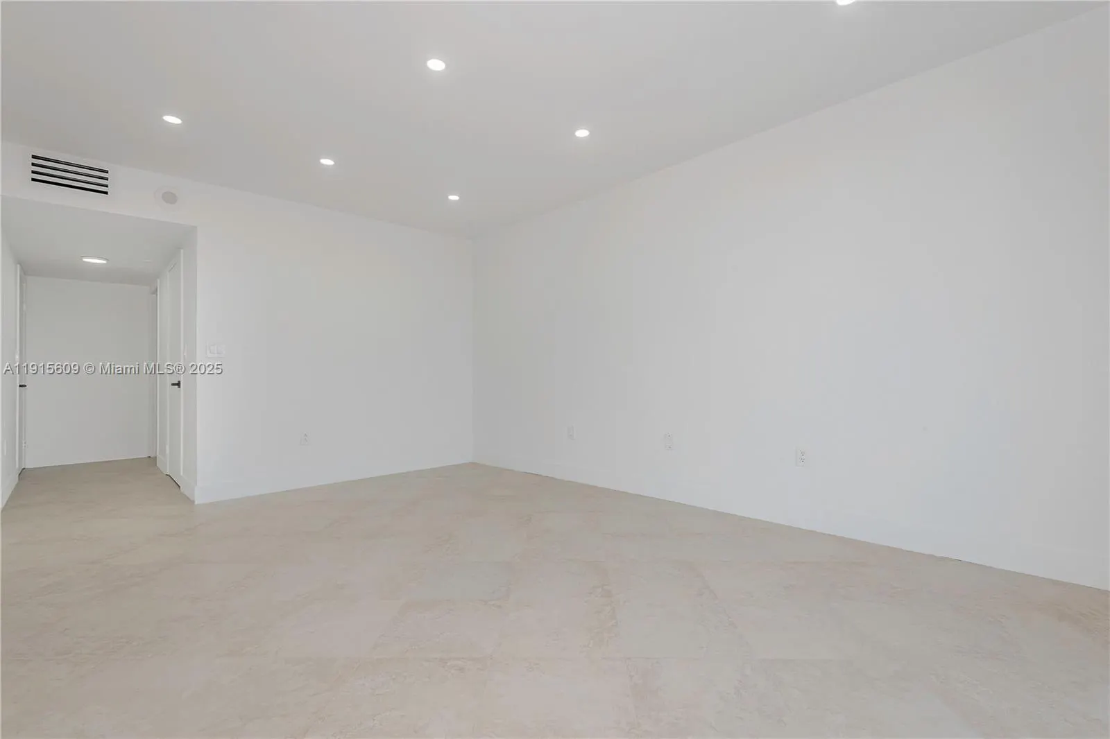 8855 Collins Ave #6E