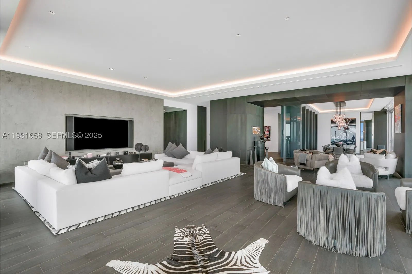 10203 Collins Ave #2801
