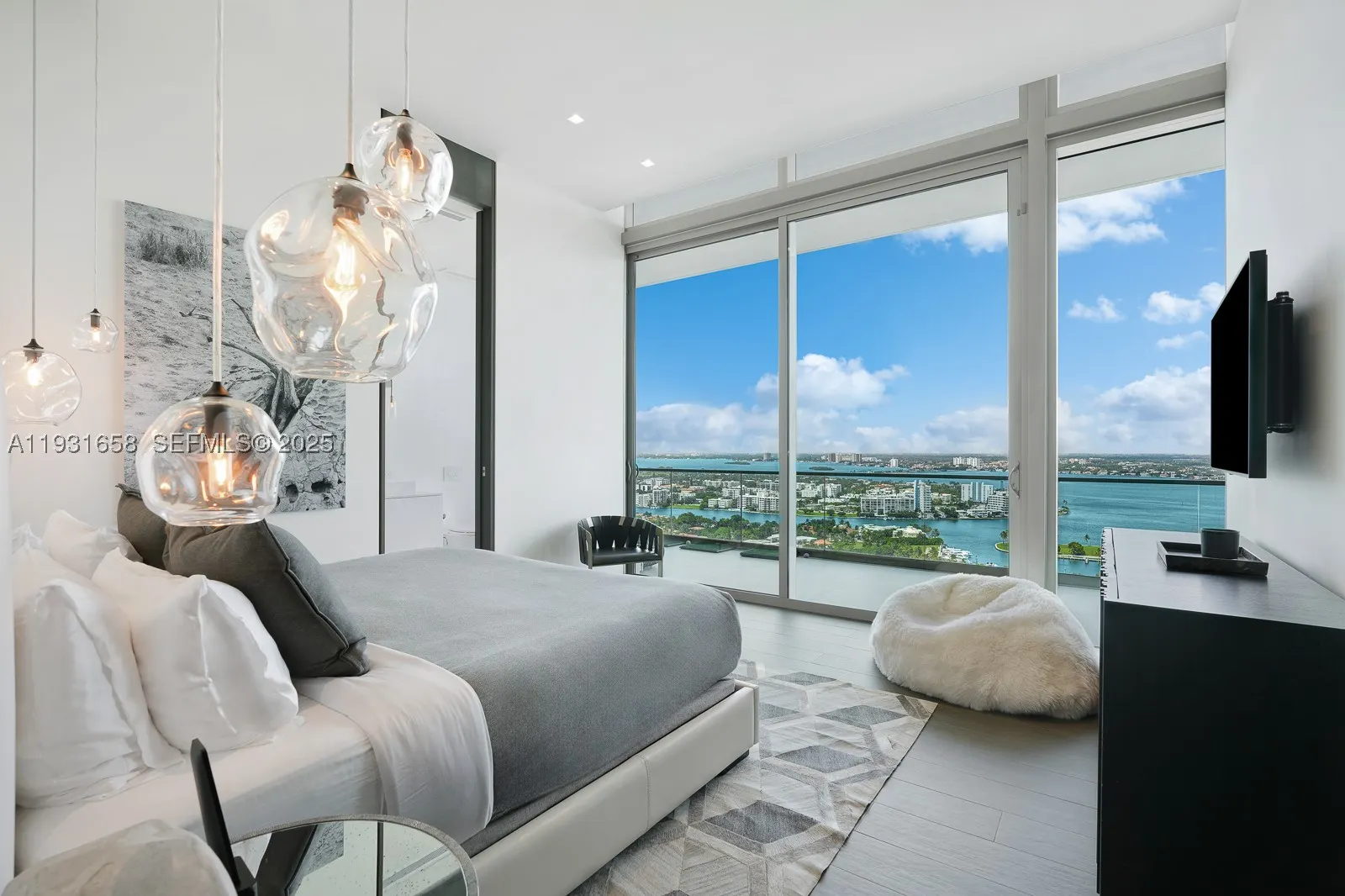 10203 Collins Ave #2801