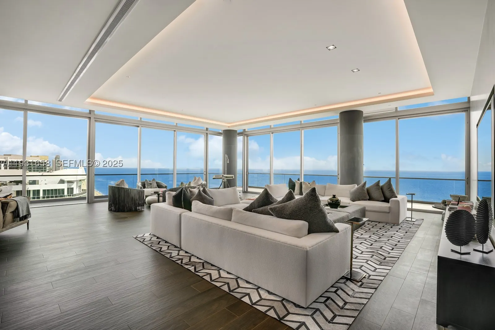 10203 Collins Ave #2801