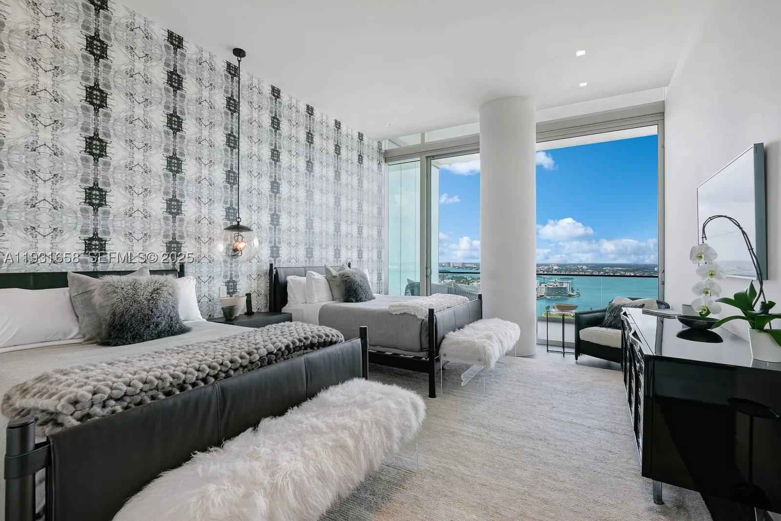 10203 Collins Ave #2801