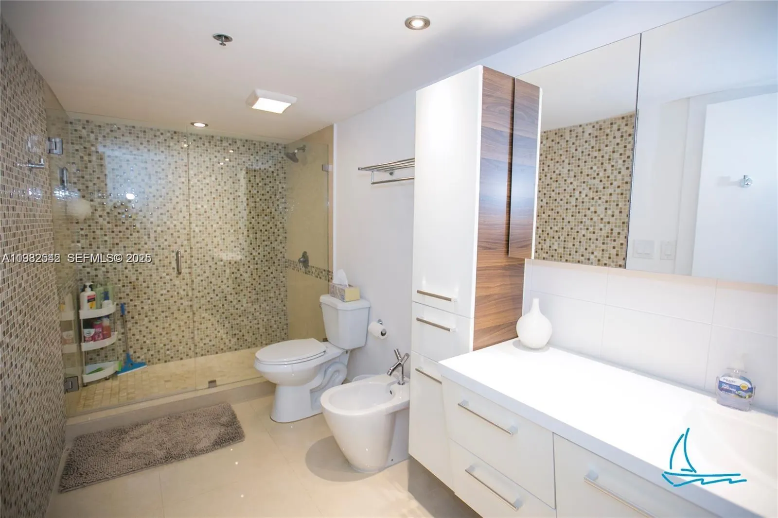 8877 Collins Ave #805