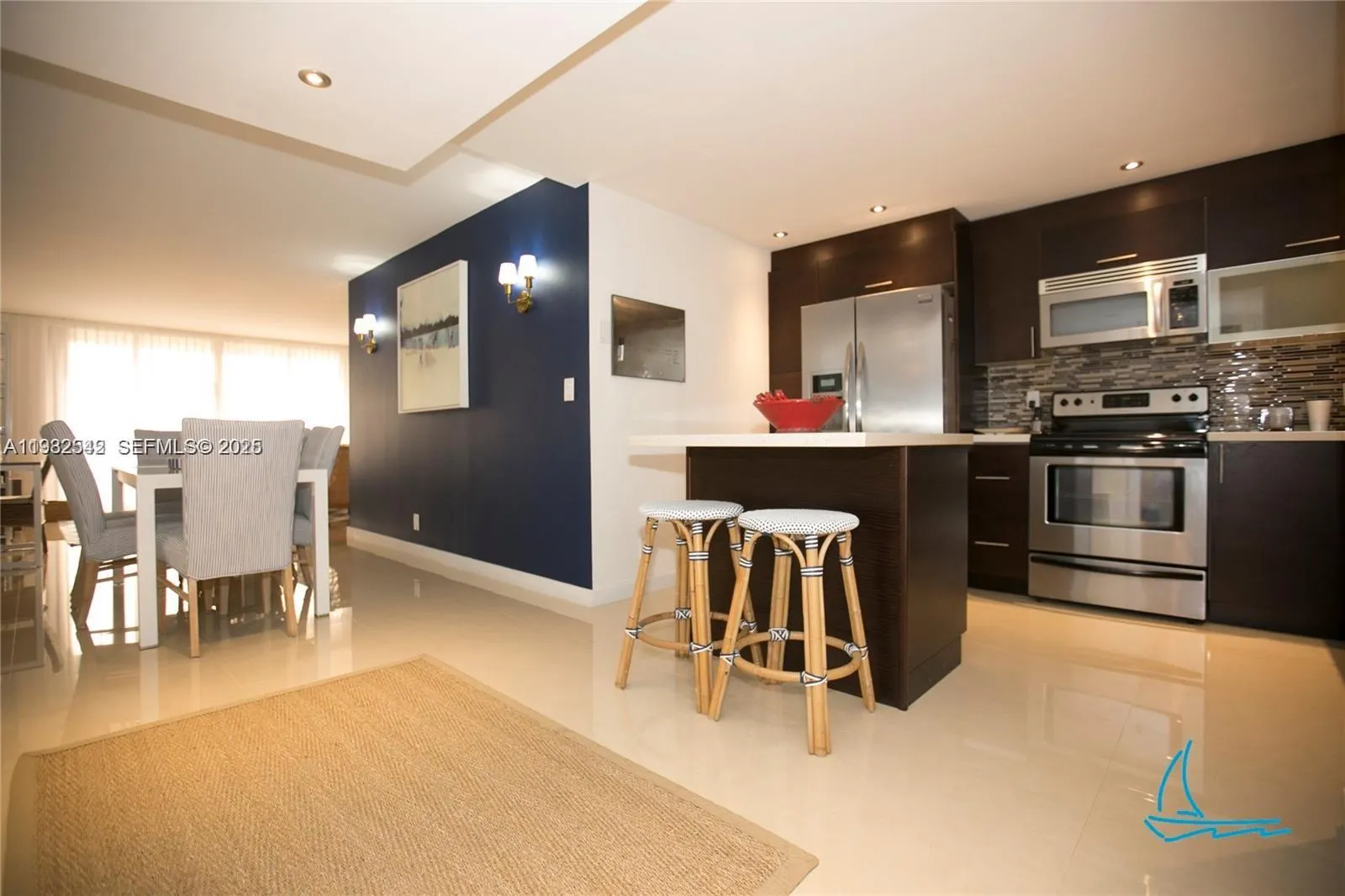 8877 Collins Ave #805
