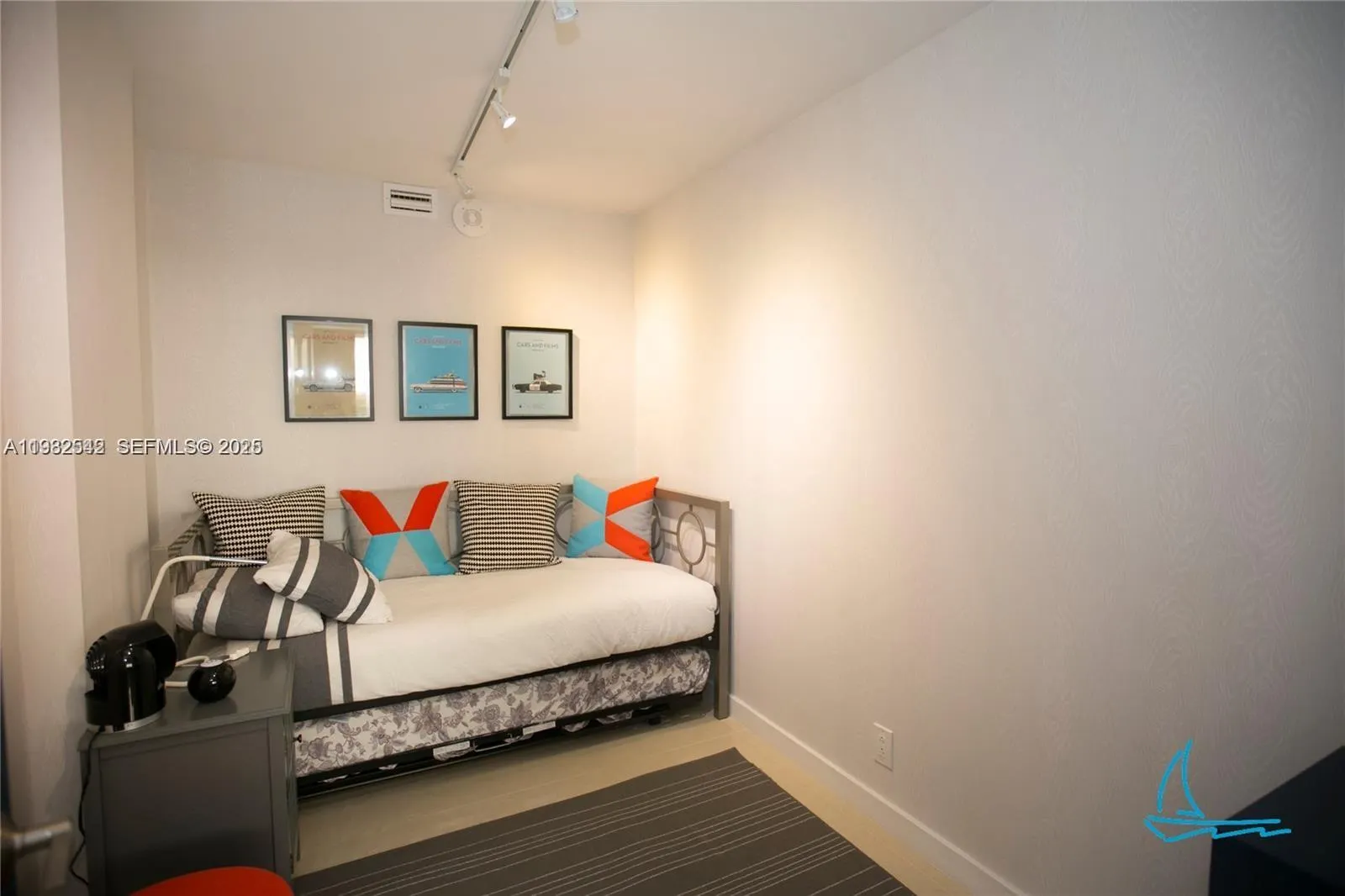 8877 Collins Ave #805