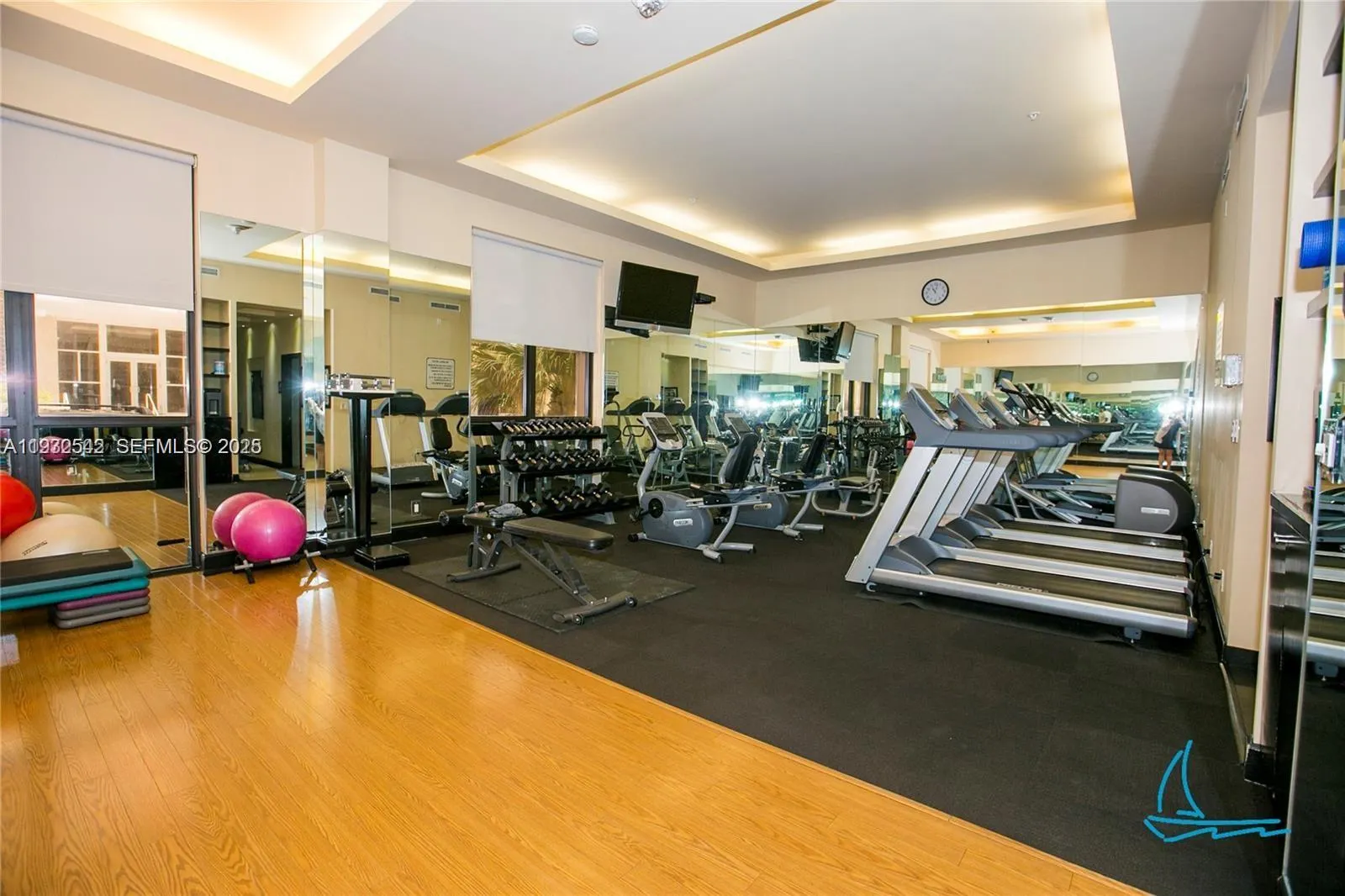 8877 Collins Ave #805