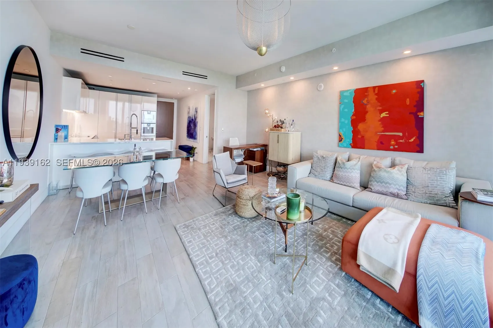 10201 Collins Ave #804