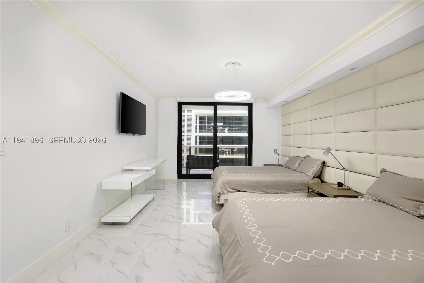 9455 Collins Ave #806