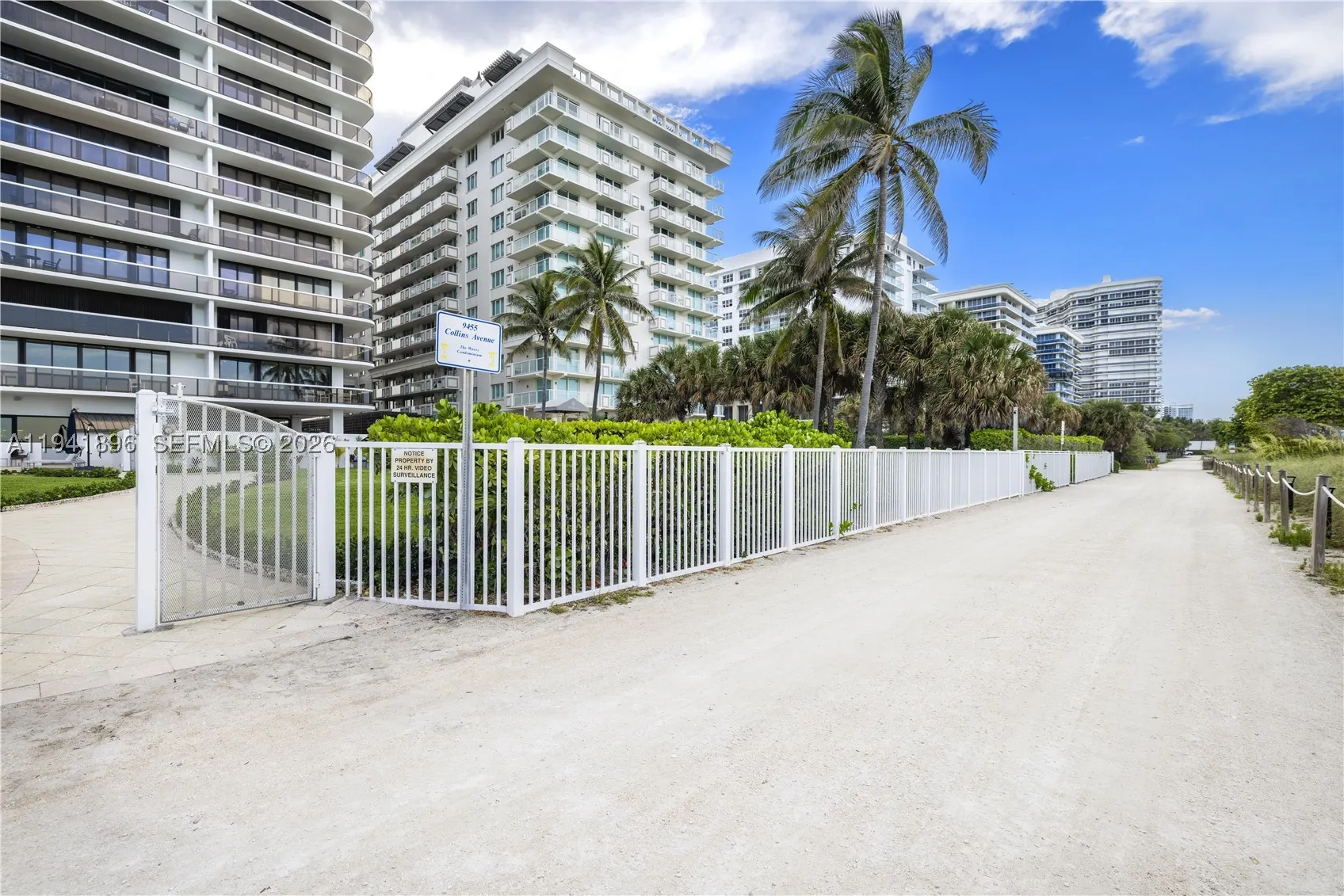 9455 Collins Ave #806