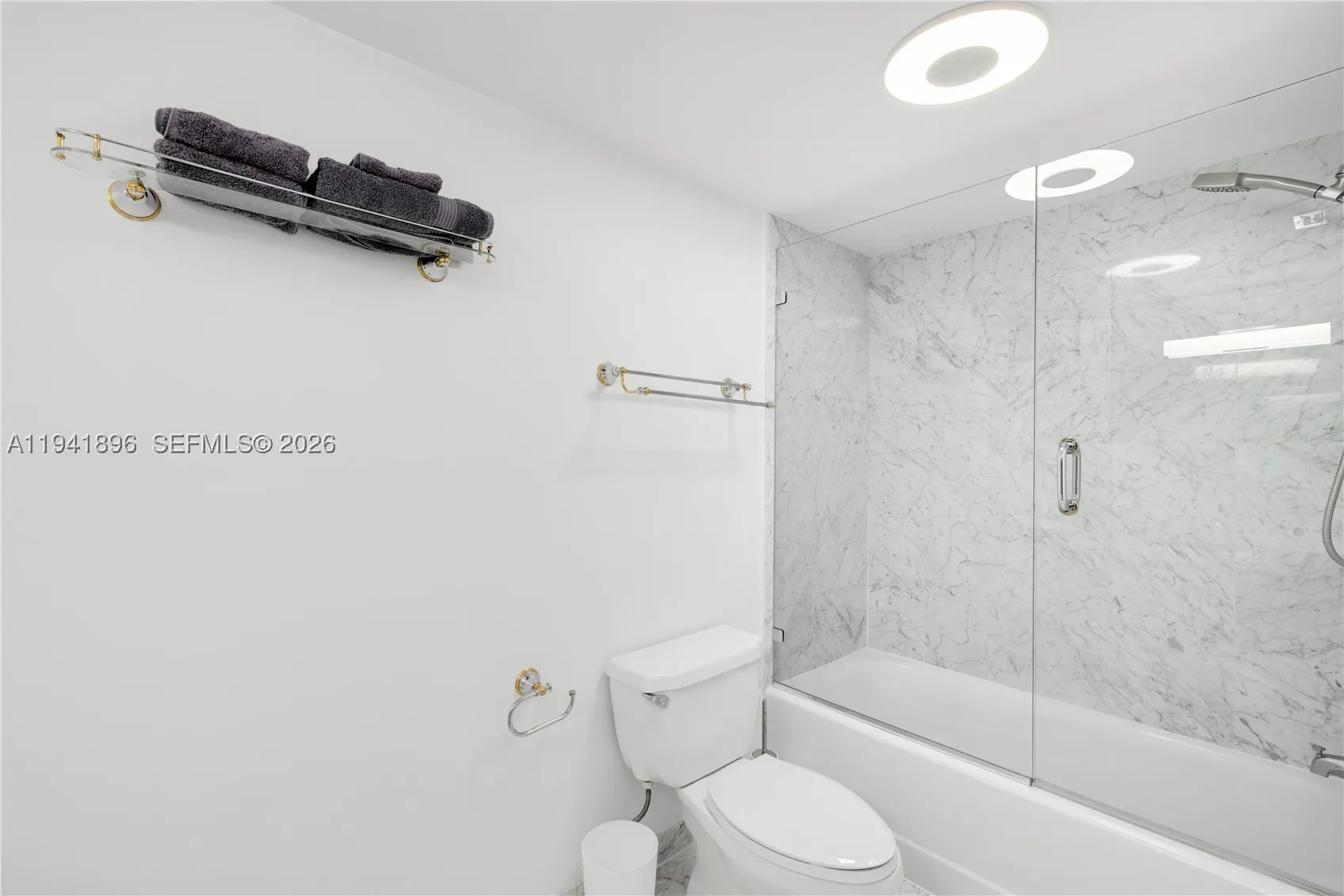 9455 Collins Ave #806