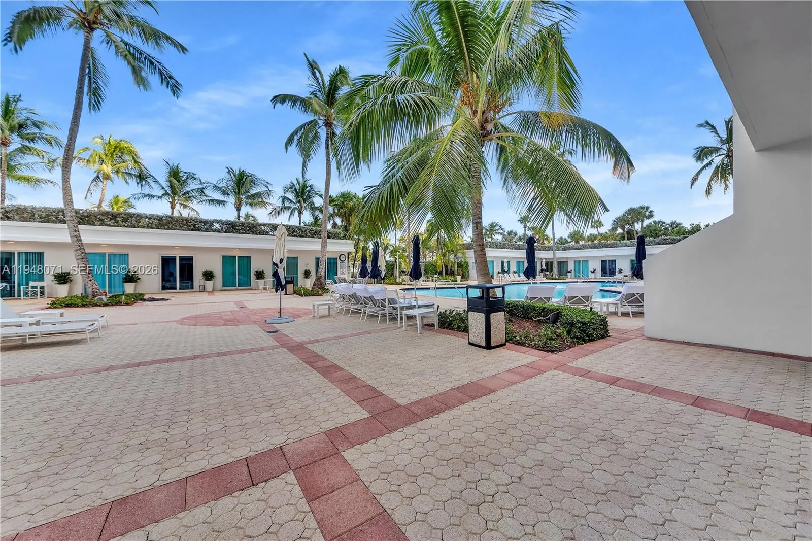10101 Collins Ave #11D +Cabana