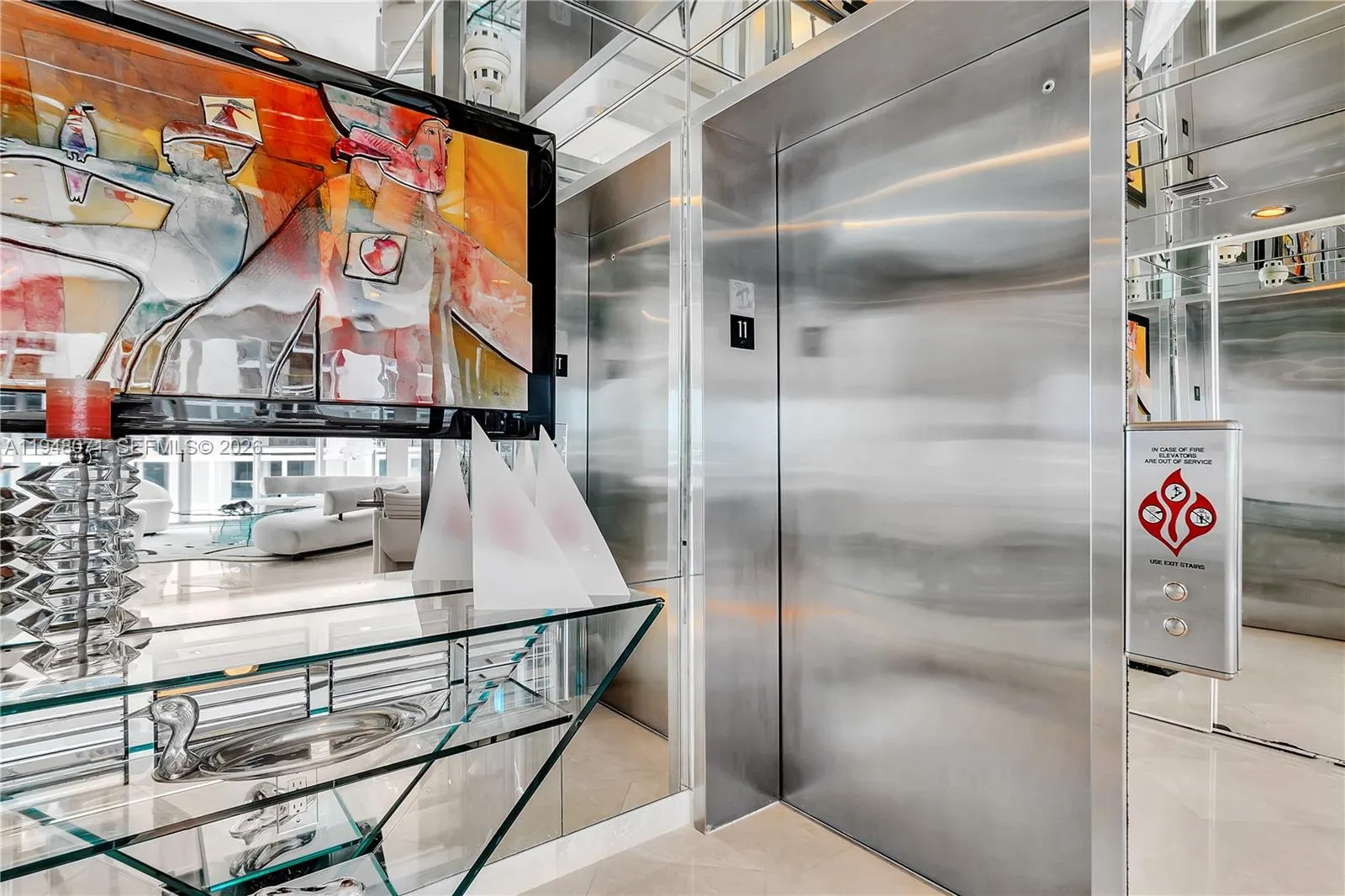 10101 Collins Ave #11D +Cabana