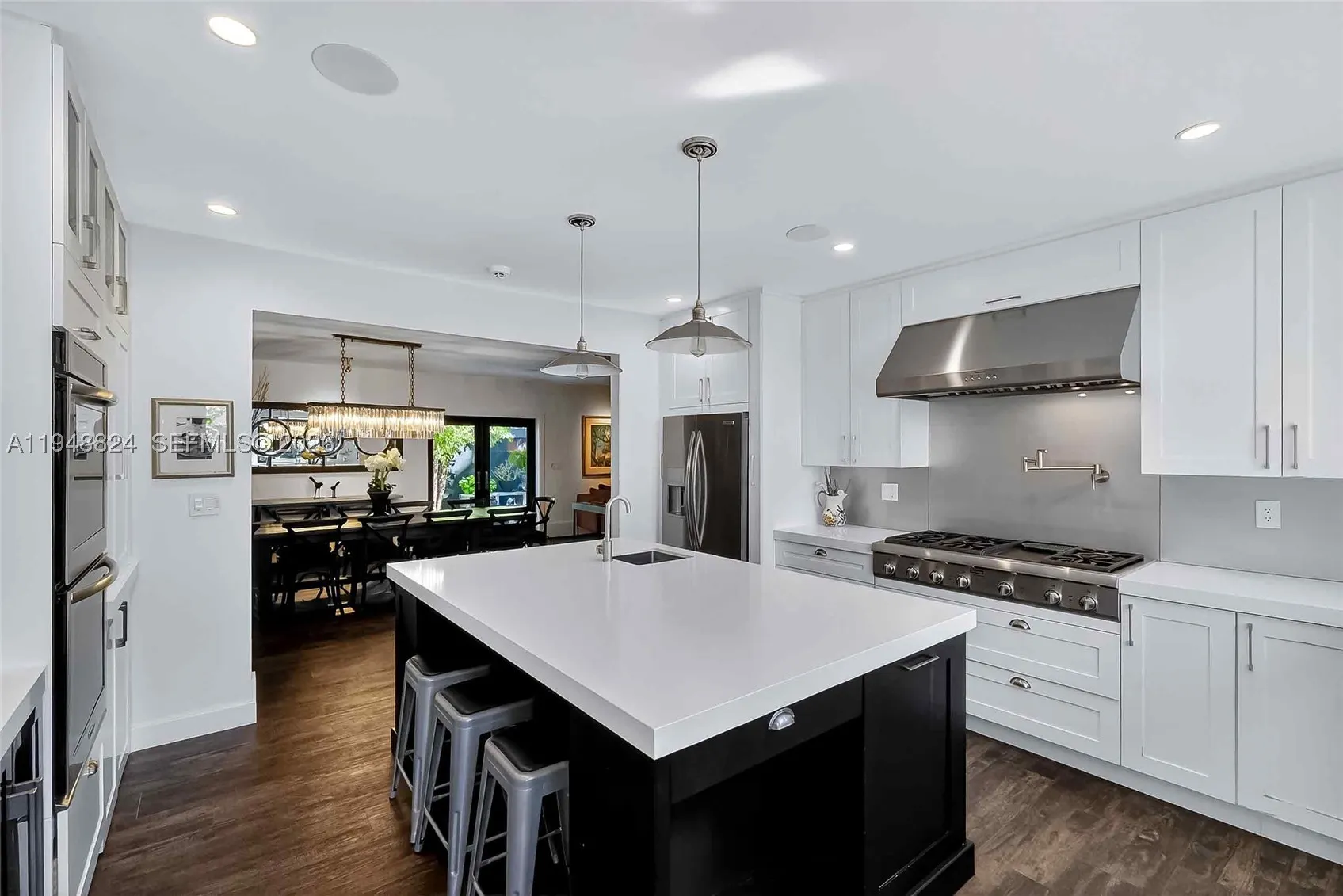 1680 Onaway Dr