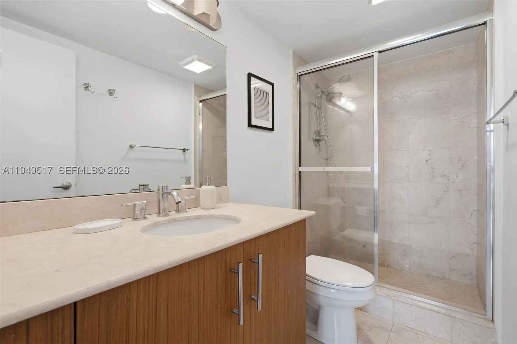 10275 Collins Ave #718