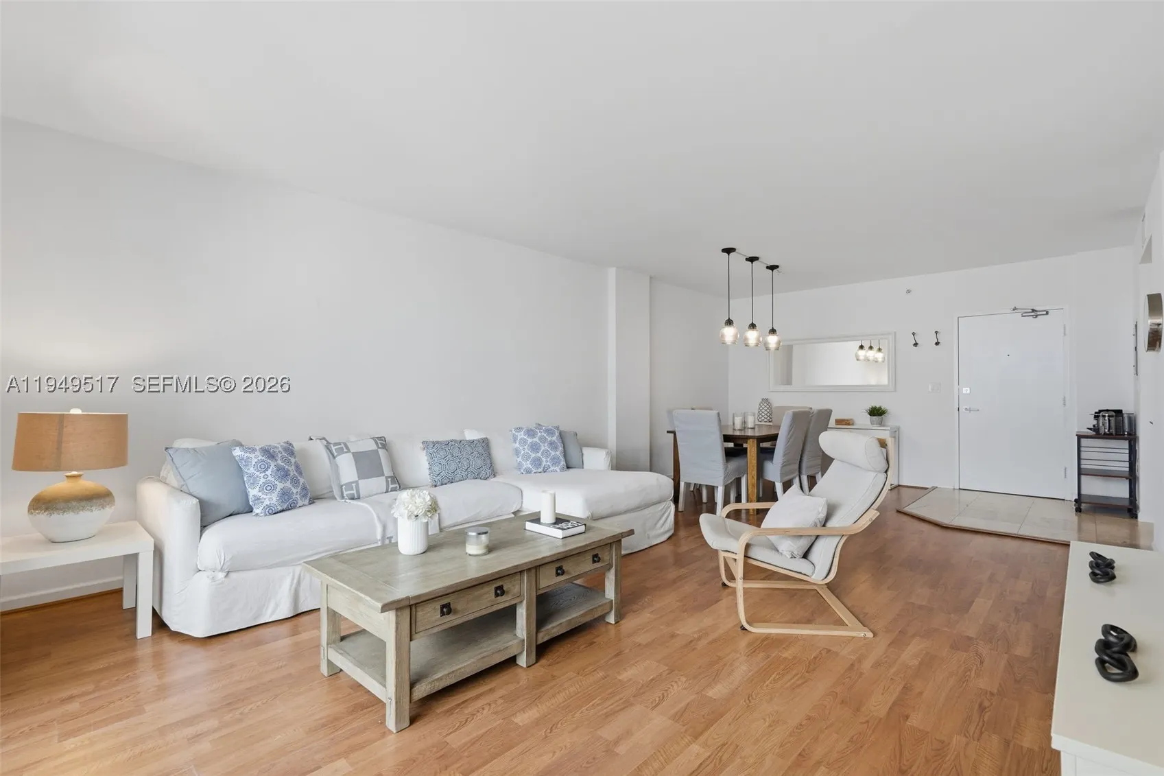 10275 Collins Ave #718
