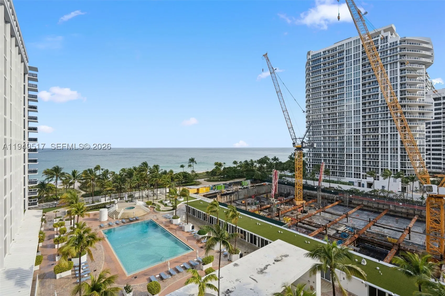 10275 Collins Ave #718