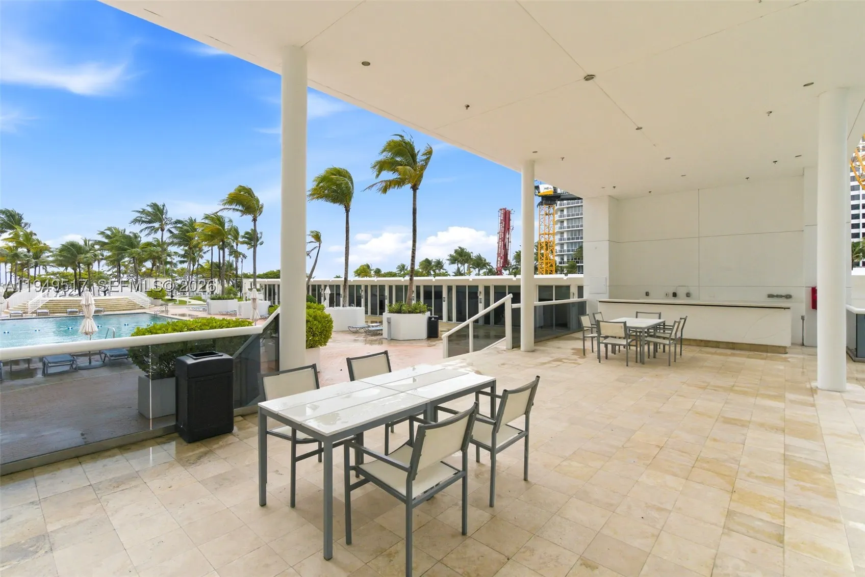 10275 Collins Ave #718
