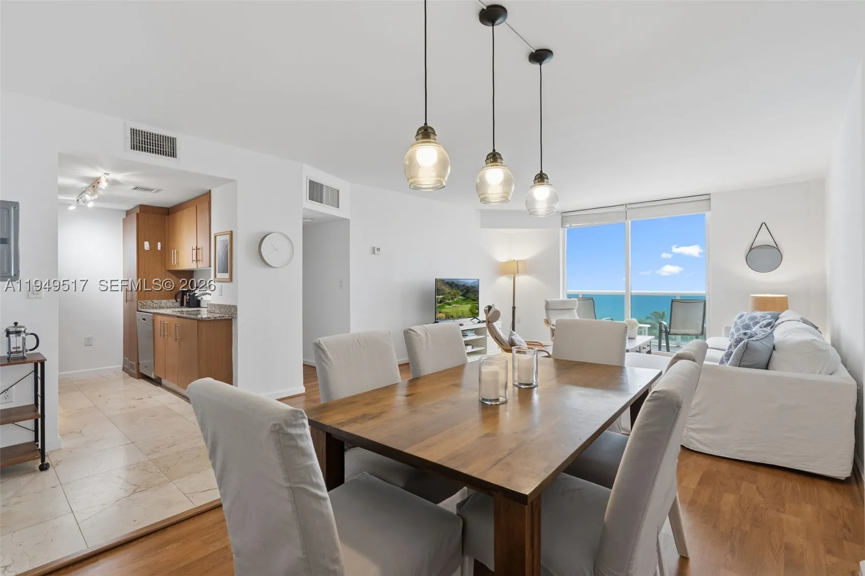 10275 Collins Ave #718