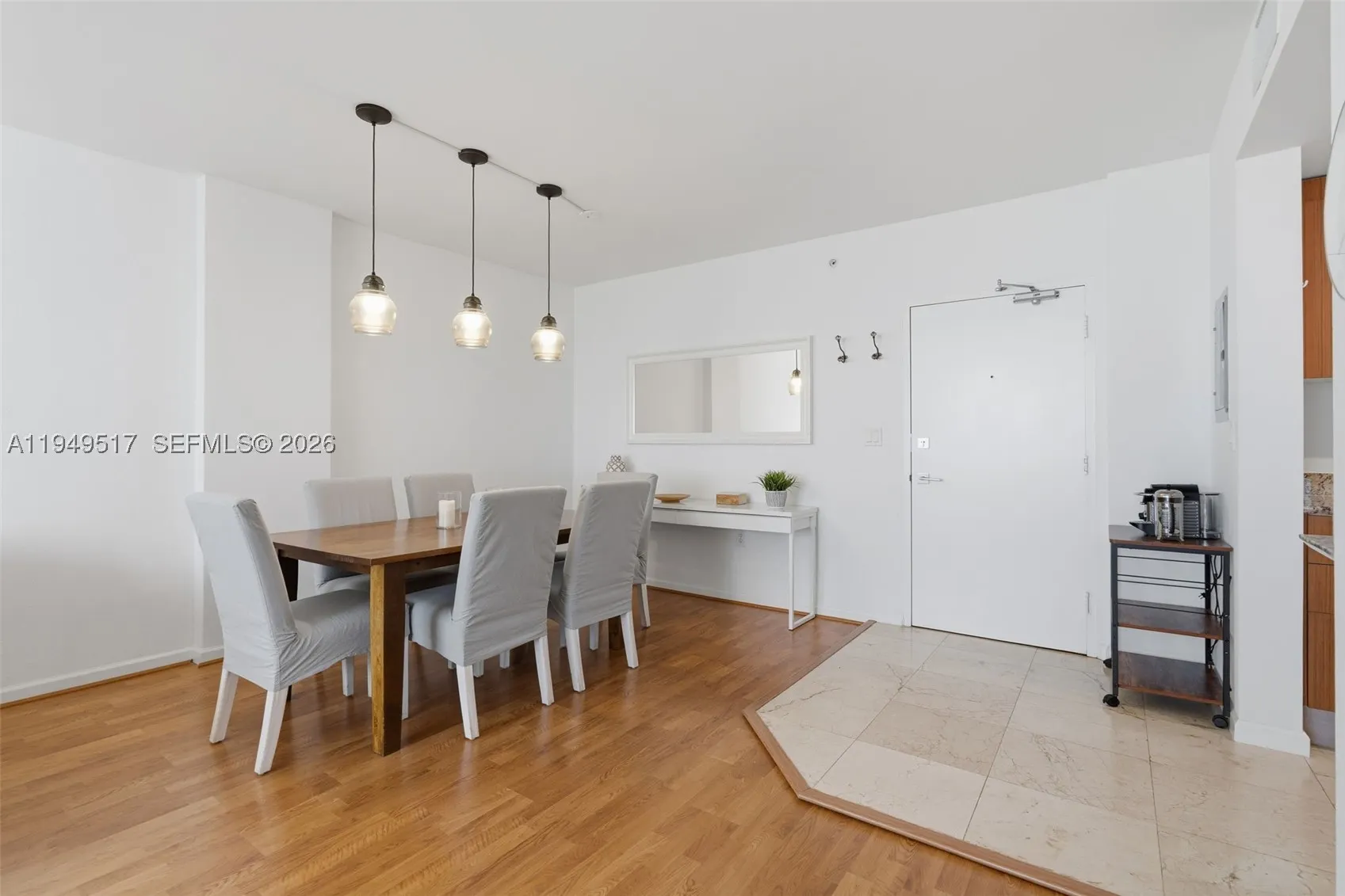 10275 Collins Ave #718