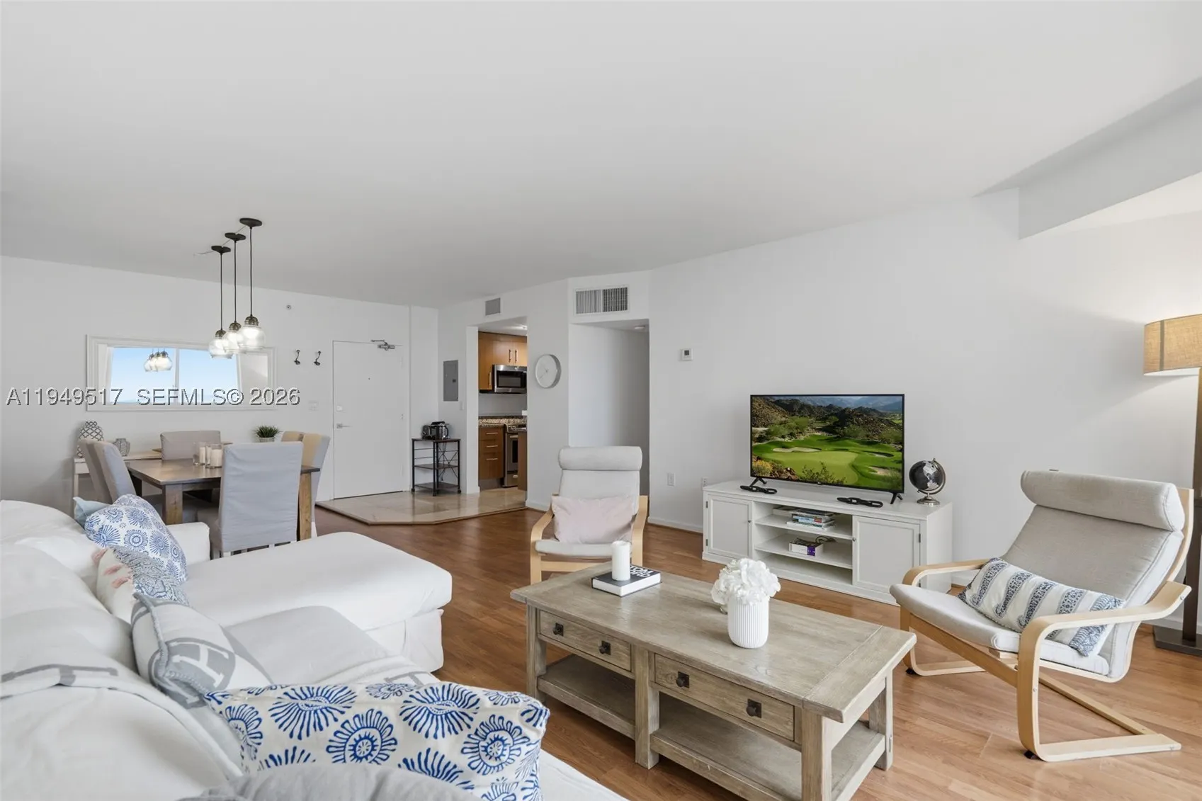 10275 Collins Ave #718