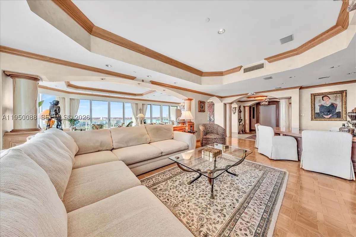 10101 Collins Ave #16B