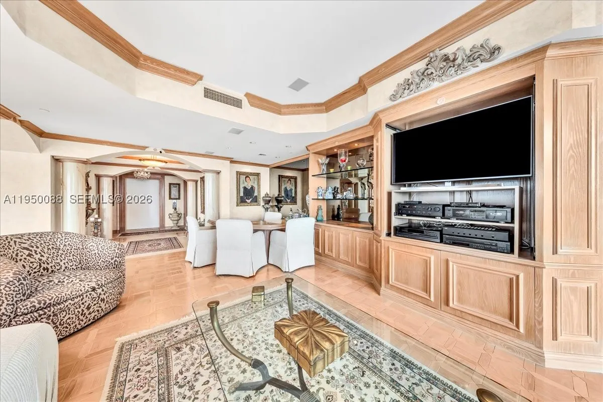 10101 Collins Ave #16B