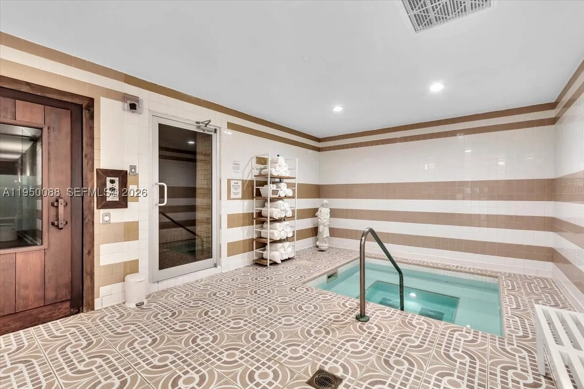 10101 Collins Ave #16B