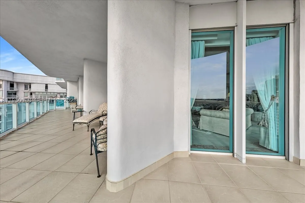 10101 Collins Ave #16B