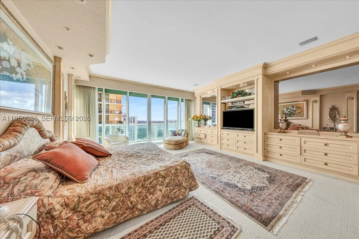 10101 Collins Ave #16B