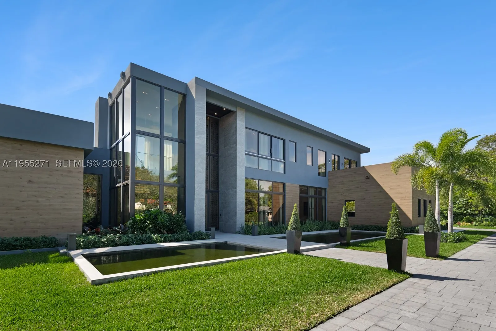 5900 SW 129th Ter