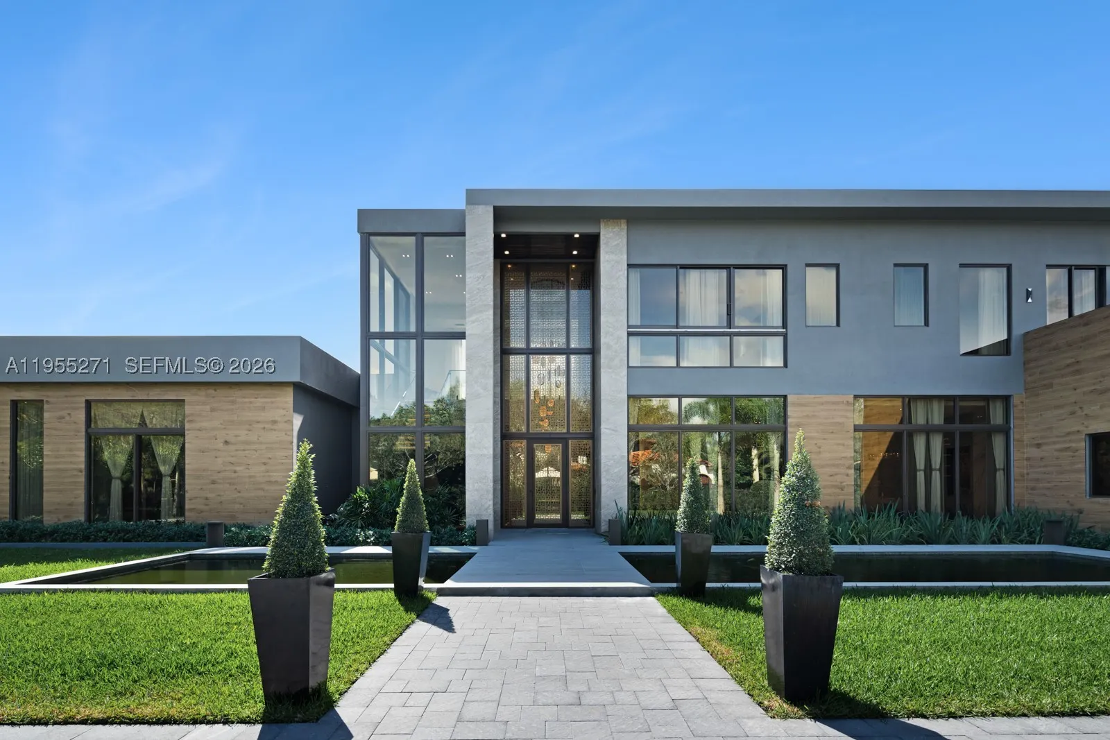 5900 SW 129th Ter