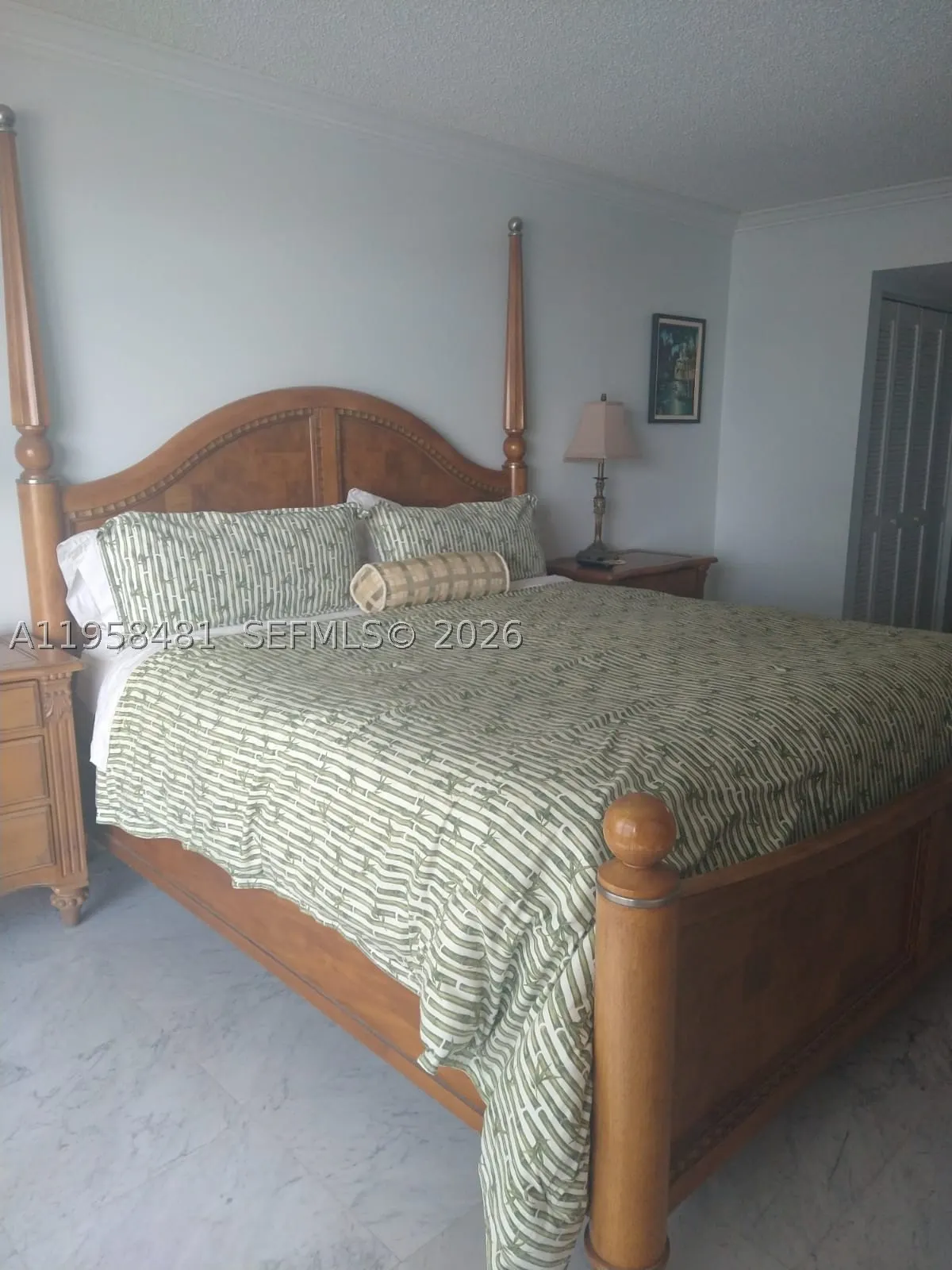 9341 Collins Ave #806