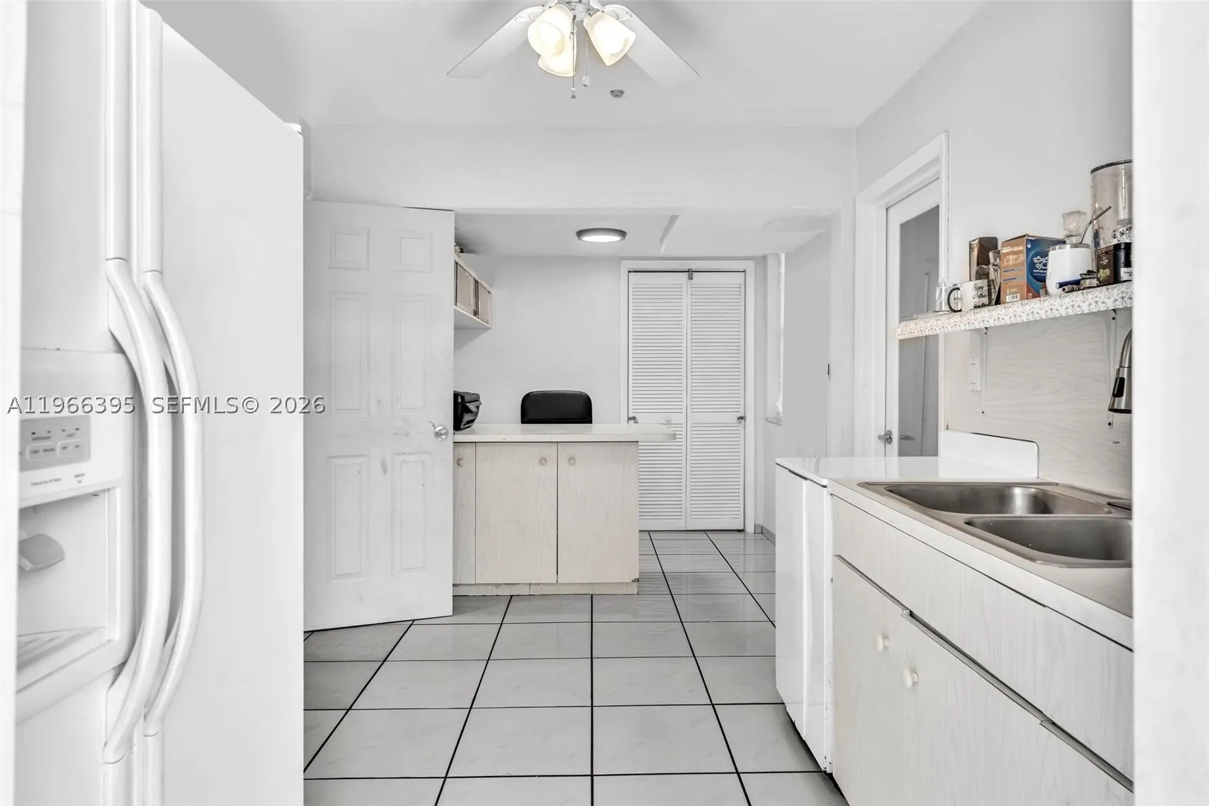 9524 Byron Ave
