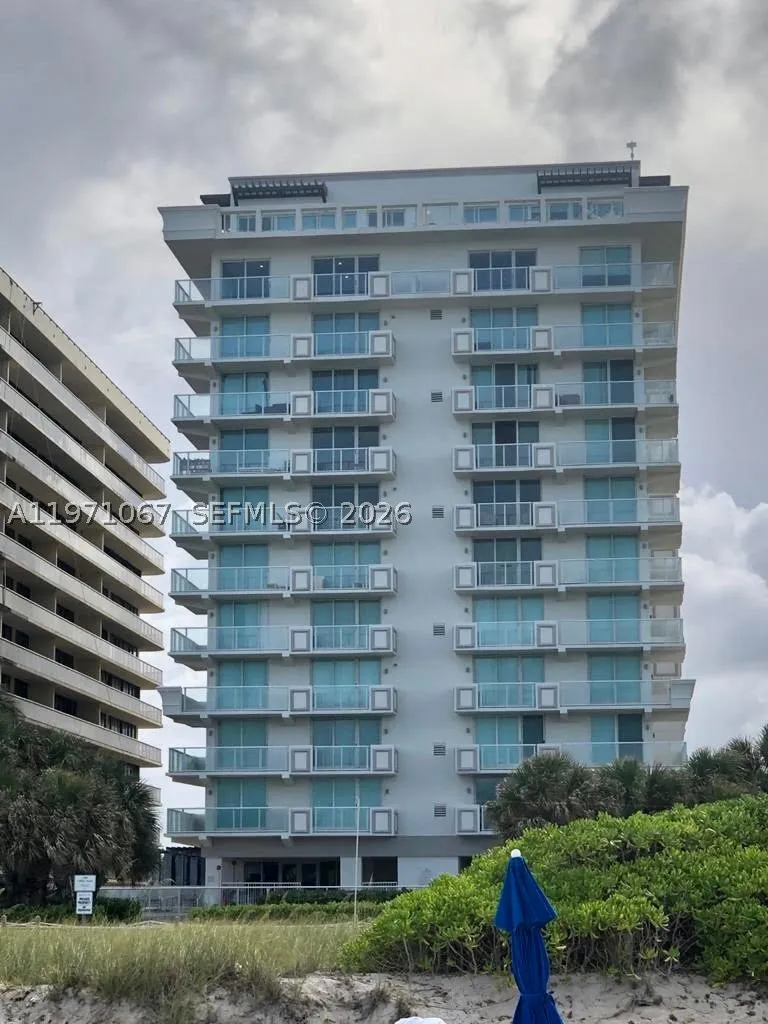9499 Collins Ave #405