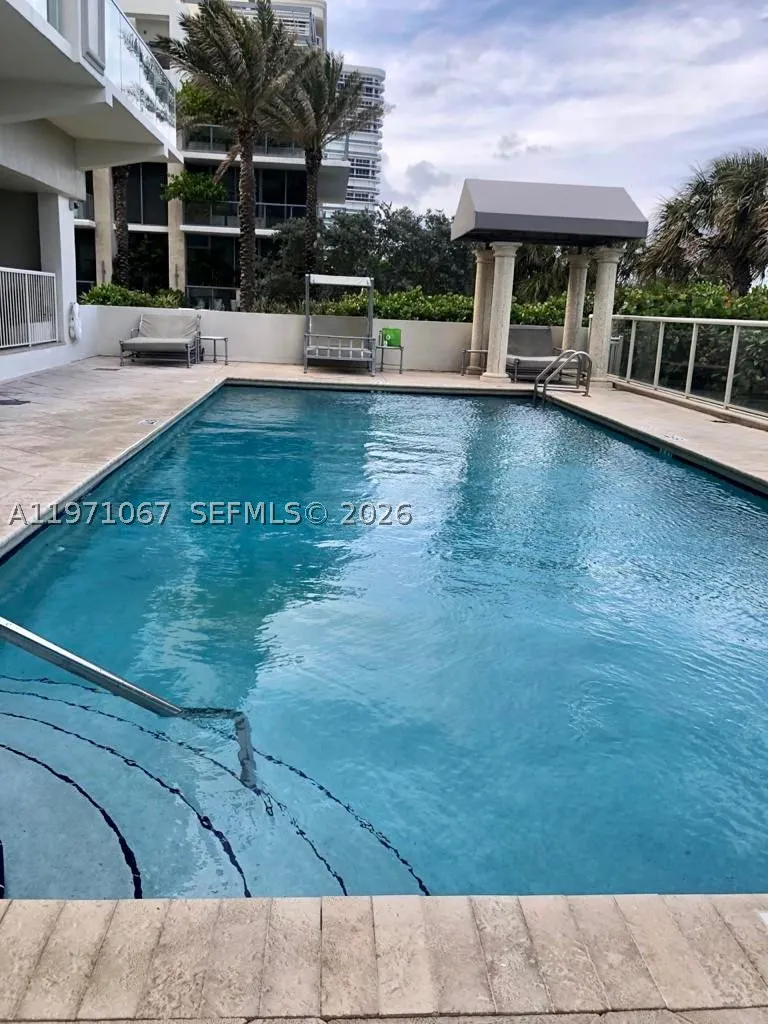 9499 Collins Ave #405